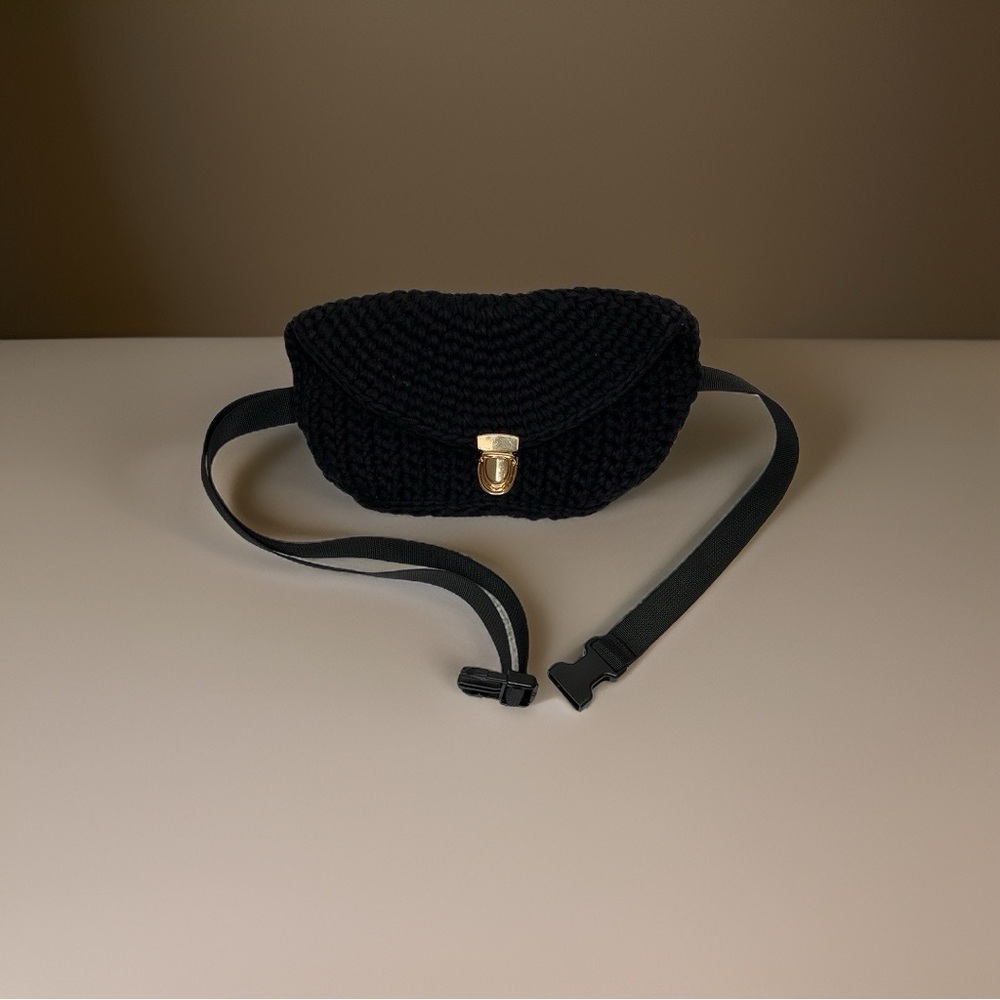 Fanny Packs - Picture 3 of 6